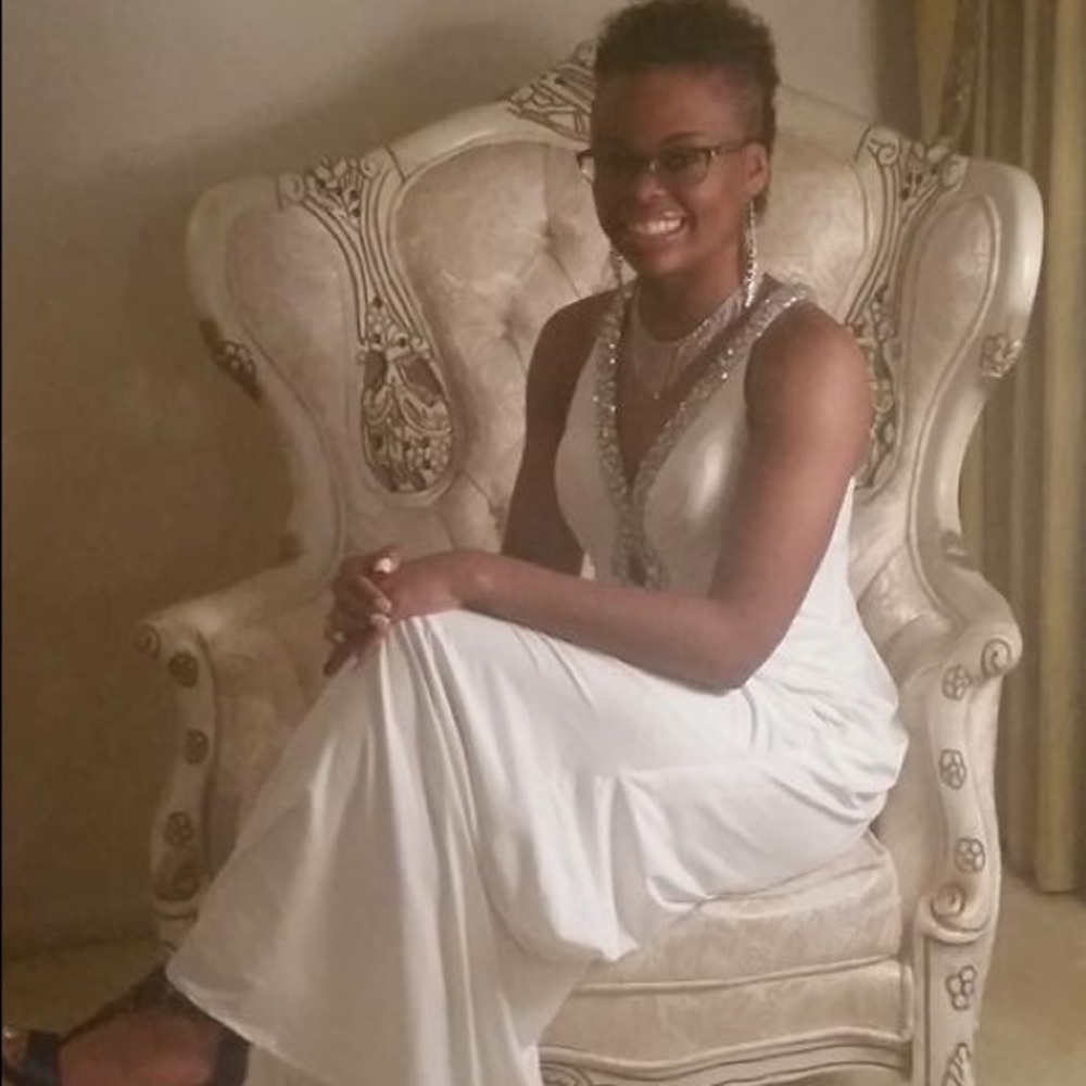 Prom Dress - Picture 2 of 3